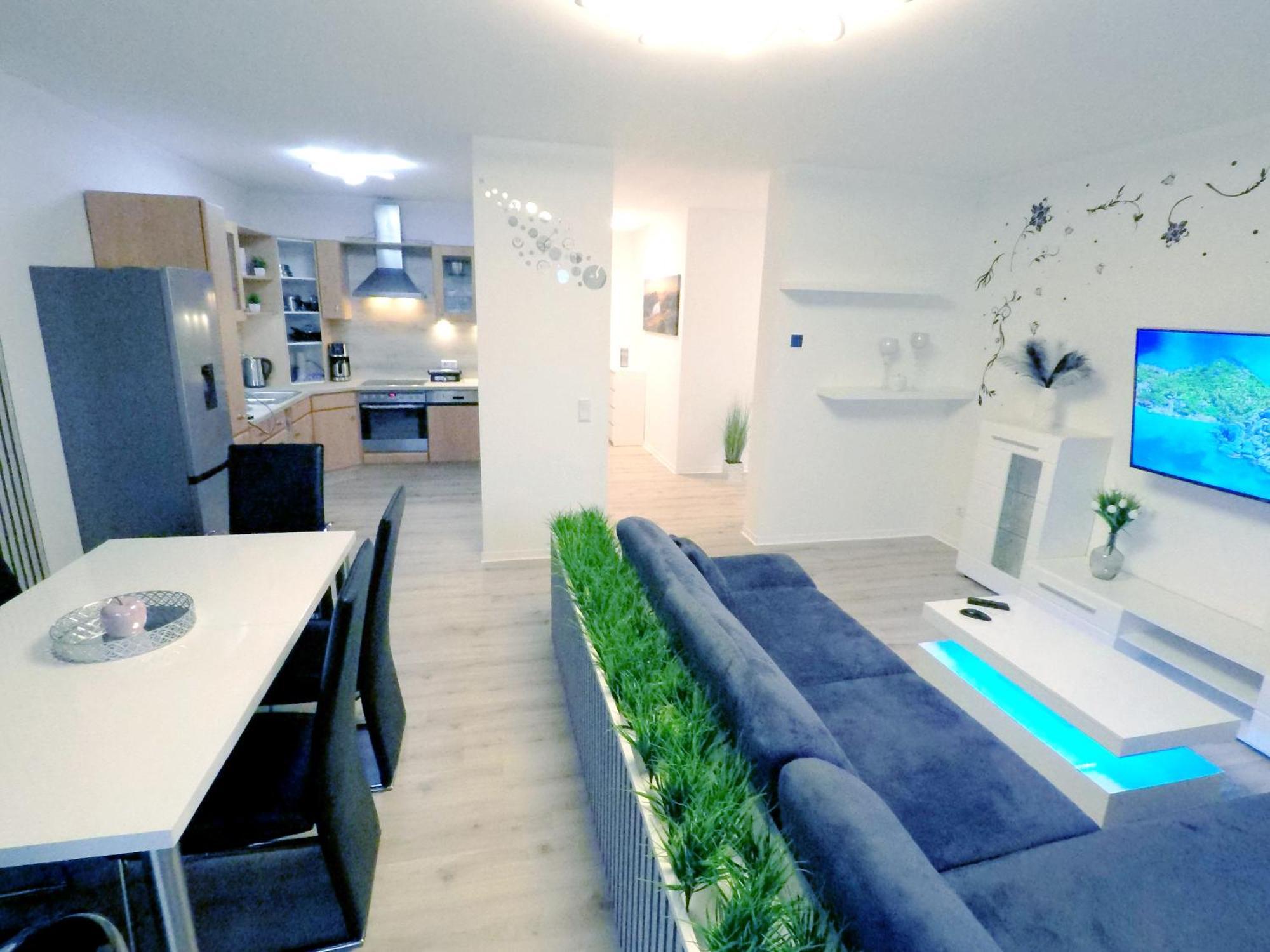 3-zimmer 84qm Mit Separatem Eingang Apartment *